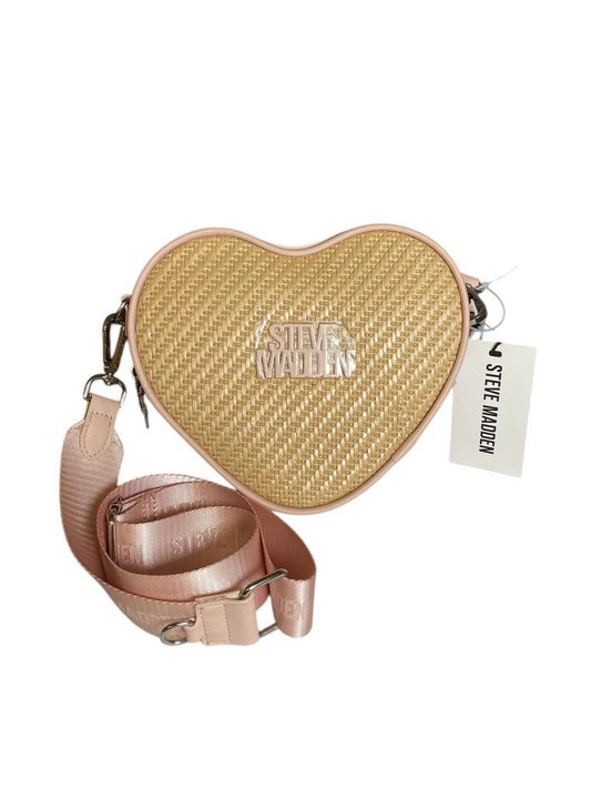 Bolsa Steve Madden Corazón Tejida - Color Beige con Correa Ajustable